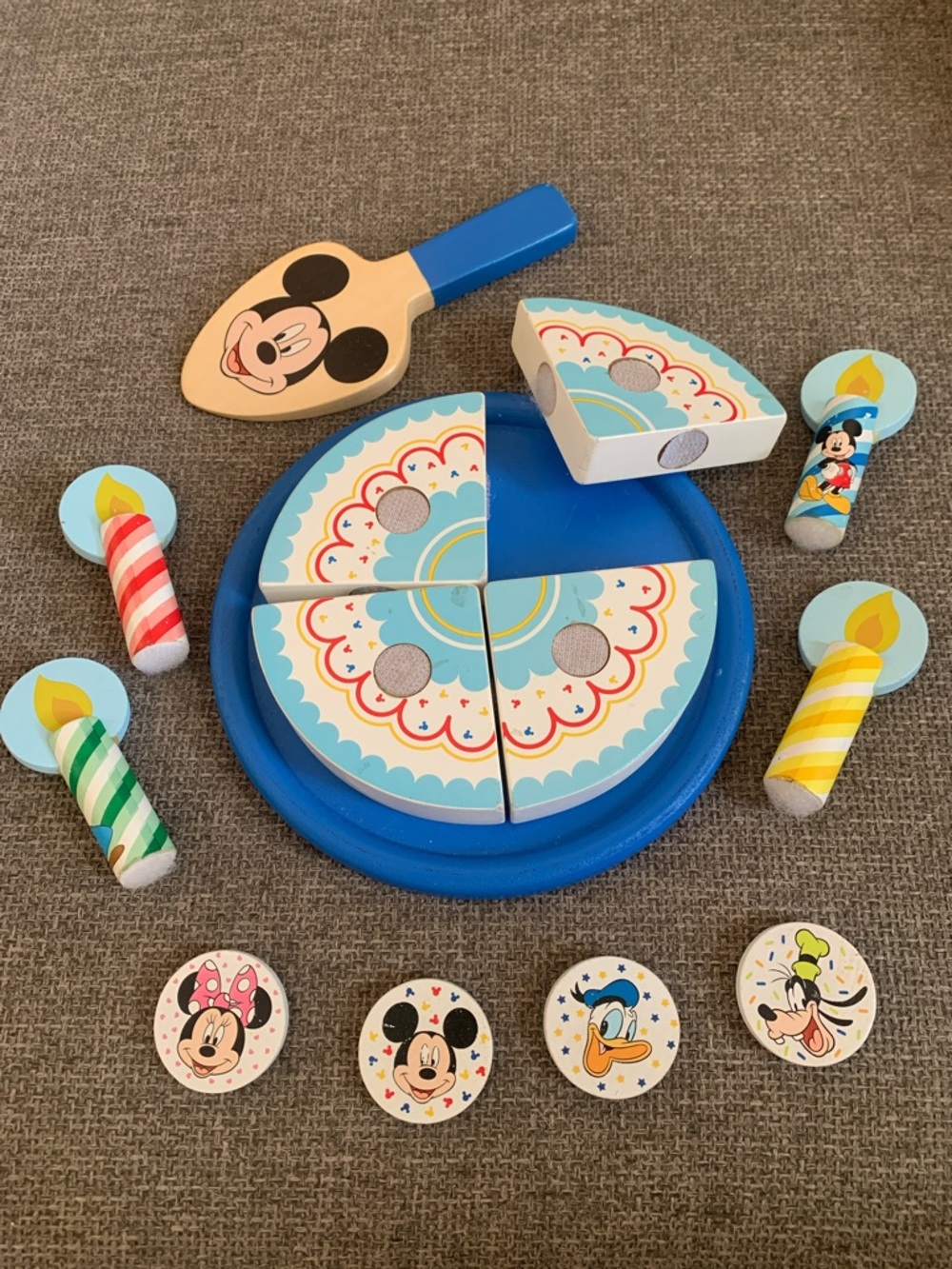 Melissa & Doug Disney Mickey Mouse Club wooden Birthday Cake Playset Pretend